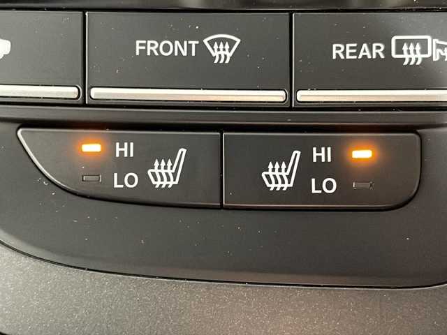 ホンダ フリード G ブラックスタイル 広島県 2023(令5)年 2.9万km プラチナホワイトパール 純正９型ナビ　/両側パワースライドドア　/シートヒーター　/レーダークルーズコントロール　/バックカメラ　/フルセグ　/レーンキープアシスト　/オートライト　/衝突軽減　/コーナーセンサー　/ETC　/ドライブレコーダー/純正１５インチアルミホイール(185/65/R15)/エアバック（運転席/助手席）