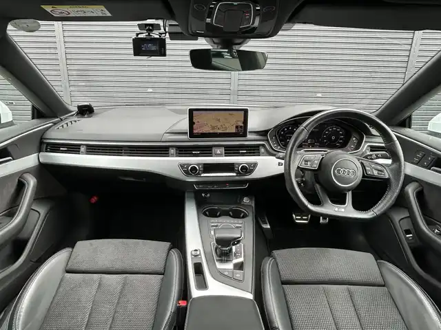 アウディ Ａ５ SB 40TFSIスポーツ 茨城県 2020(令2)年 5.9万km 白 Sラインパッケージ/アウディプレセンス/アダプティブクルーズコントロール/レーンアシスト/半革/シートヒーター/M付パワーシート/ナビ/12セグ/BT/USB/DVD/バックカメラ/パーキングエイド/LED/パワーテールゲート/ETC2.0/前後ドラレコ/禁煙車