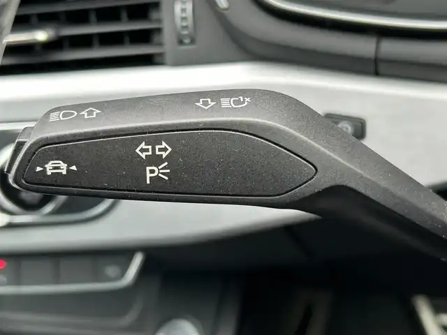 アウディ Ａ５ SB 40TFSIスポーツ 茨城県 2020(令2)年 5.9万km 白 Sラインパッケージ/アウディプレセンス/アダプティブクルーズコントロール/レーンアシスト/半革/シートヒーター/M付パワーシート/ナビ/12セグ/BT/USB/DVD/バックカメラ/パーキングエイド/LED/パワーテールゲート/ETC2.0/前後ドラレコ/禁煙車