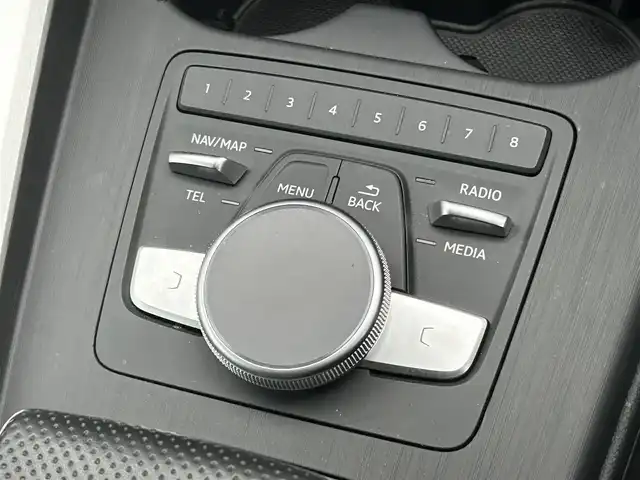 アウディ Ａ５ SB 40TFSIスポーツ 茨城県 2020(令2)年 5.9万km 白 Sラインパッケージ/アウディプレセンス/アダプティブクルーズコントロール/レーンアシスト/半革/シートヒーター/M付パワーシート/ナビ/12セグ/BT/USB/DVD/バックカメラ/パーキングエイド/LED/パワーテールゲート/ETC2.0/前後ドラレコ/禁煙車