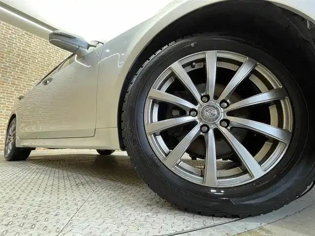 トヨタ クラウン アスリート S i－Four 岩手県 2013(平25)年 18.4万km プレシャスシルバー ４WD/寒冷地仕様/クルーズコントロール/横滑り防止装置/MTモード付きAT/パワーシート/自動防眩ミラー/純正ナビ/フルセグTV/バックカメラ/ETC2.0/ステアリングスイッチ/オートライト/HIDヘッドランプ/フロント・リヤフォグランプ/社外17インチアルミホイール