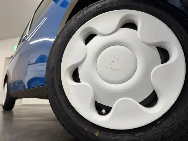 スズキ ラパン S セレクション 三重県 2017(平29)年 4.5万km ブリスクブルーメタリック/ホワイト2トーンルーフ ガソリン/FF/インパネCVT/ストラーダ 7インチナビ CN-RE04D/（FM/AM/SD/iPod/TV/USB/Bluetooth/MEMORY MUSIC/CD/DVD/VTR）/バックカメラ/ドライブレコーダー 前方/ETC/安全/・レーダーブレーキサポート/・誤発進抑制機能/・ESP/・ABS/装備/・シートヒーター（D/N）/・オートライト/・ディスチャージヘッドランプ（HID・キセノン）/・オートエアコン/・ステアリングスイッチ/・電動格納ドアミラー/・パワーステアリング/・全ドアパワーウインドウ/・プッシュスタート/・スマートキーx2/・純正ホイールキャップ＋14インチスチールホイール/・ベンチシート/・2トーンカラー『ブリスクブルーメタリック/ホワイト2トーンルーフ［DRT］』/など