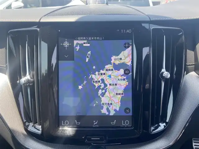 ボルボ ＸＣ６０ D4 AWD Rデザイン 福岡県 2019(令1)年 3.9万km クリスタルホワイトP ・サンルーフ/・クルーズコントロール/・純正HDDナビ/USB/Bluetooth/CD/DVD/・全方位カメラ/・ハーフレザーシート/シートヒーター/・前後ドライブレコーダー/・フルセグ/・ETC/・純正19AW/・パーキングアシスト/・アイドリングストップ/・スマートキー/・スペアキー/・フルフラットシート/・パワーシート/・レーンキープアシスト/・オートライト/・LEDライト/・保証書/・取扱説明書