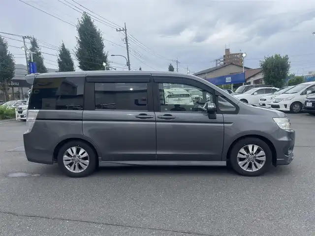 ホンダ ステップワゴン スパーダ パワーエディション 東京都 2013(平25)年 8.2万km ポリッシュドメタルメタリック (株)IDOMが運営する【じしゃロン昭島店】の自社ローン専用車両になります。こちらは現金またはオートローンご利用時の価格です。自社ローンご希望の方は別途その旨お申付け下さい/純正ナビ（ＳＤ・ＤＶＤ・ＴＶ）/バックカメラ/パワースライドドア/ETC/ウィンカーミラー/純正アルミホイール/純正フロアマット