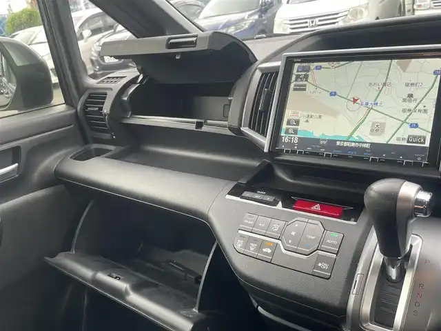 ホンダ ステップワゴン スパーダ パワーエディション 東京都 2013(平25)年 8.2万km ポリッシュドメタルメタリック (株)IDOMが運営する【じしゃロン昭島店】の自社ローン専用車両になります。こちらは現金またはオートローンご利用時の価格です。自社ローンご希望の方は別途その旨お申付け下さい/純正ナビ（ＳＤ・ＤＶＤ・ＴＶ）/バックカメラ/パワースライドドア/ETC/ウィンカーミラー/純正アルミホイール/純正フロアマット