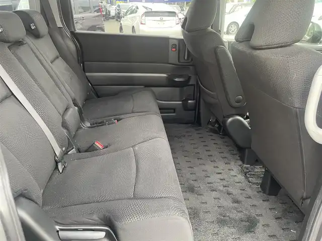 ホンダ ステップワゴン スパーダ パワーエディション 東京都 2013(平25)年 8.2万km ポリッシュドメタルメタリック (株)IDOMが運営する【じしゃロン昭島店】の自社ローン専用車両になります。こちらは現金またはオートローンご利用時の価格です。自社ローンご希望の方は別途その旨お申付け下さい/純正ナビ（ＳＤ・ＤＶＤ・ＴＶ）/バックカメラ/パワースライドドア/ETC/ウィンカーミラー/純正アルミホイール/純正フロアマット