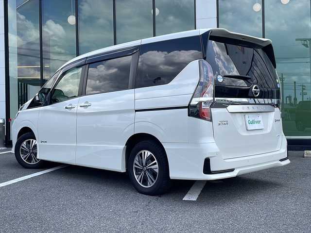 日産 セレナ e－パワー ハイウェイスター V 福岡県 2020(令2)年 7.2万km ブリリアントホワイトパール ・純正ナビ　フルセグ　DVD再生　Bluetooth/・全方位カメラ/・両側パワースライドドア/・スマートキー/・ドライブレコーダー/・ETC車載機/・フロアマット/・ドアバイザー/・LEDヘッドライト/・ハンズフリースライドドア