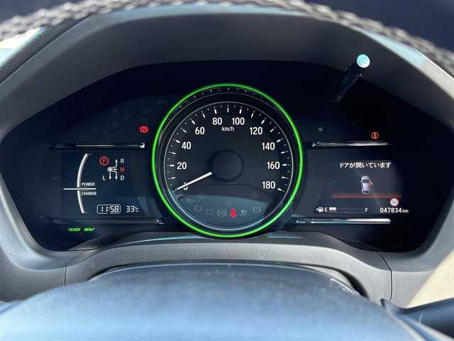 ホンダ ヴェゼル ハイブリッド Z ホンダセンシング 大分県 2019(平31)年 4.8万km クリスタルブラックパール ・ナビ(CD/DVD/SD/BT/USB)/・フルセグテレビ/・バックモニター/・レーダークルーズコントロール/・衝突軽減ブレーキ/・シートヒーター/・ブレーキホールド/・ETC/・ステアリングリモコン/・パドルシフト/・スマートキー/・プッシュスタートボタン
