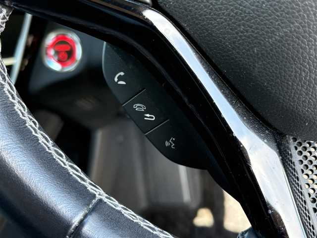 ホンダ ヴェゼル ハイブリッド Z ホンダセンシング 大分県 2019(平31)年 4.8万km クリスタルブラックパール ・ナビ(CD/DVD/SD/BT/USB)/・フルセグテレビ/・バックモニター/・レーダークルーズコントロール/・衝突軽減ブレーキ/・シートヒーター/・ブレーキホールド/・ETC/・ステアリングリモコン/・パドルシフト/・スマートキー/・プッシュスタートボタン