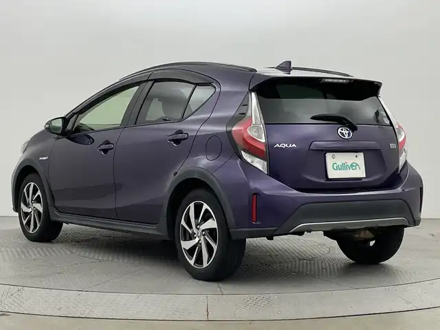 トヨタ アクア クロスオーバー 新潟県 2017(平29)年 5.2万km ジュエリーパープルマイカM 純正ナビ/　　フルセグ/CD/SD/BT/バックカメラ/HIDオートライト/ハーフレザーシート/シートヒーター/純正アルミホイール/スタッドレスタイヤ車載/スマートキー/ETC