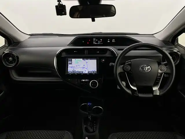 トヨタ アクア クロスオーバー 新潟県 2017(平29)年 5.2万km ジュエリーパープルマイカM 純正ナビ/　　フルセグ/CD/SD/BT/バックカメラ/HIDオートライト/ハーフレザーシート/シートヒーター/純正アルミホイール/スタッドレスタイヤ車載/スマートキー/ETC