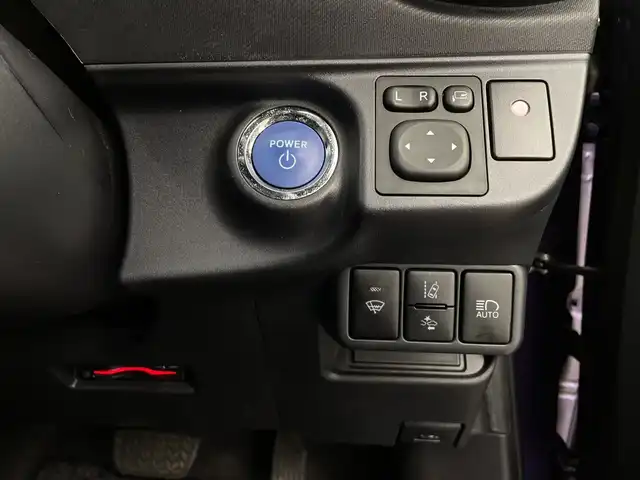 トヨタ アクア クロスオーバー 新潟県 2017(平29)年 5.2万km ジュエリーパープルマイカM 純正ナビ/　　フルセグ/CD/SD/BT/バックカメラ/HIDオートライト/ハーフレザーシート/シートヒーター/純正アルミホイール/スタッドレスタイヤ車載/スマートキー/ETC