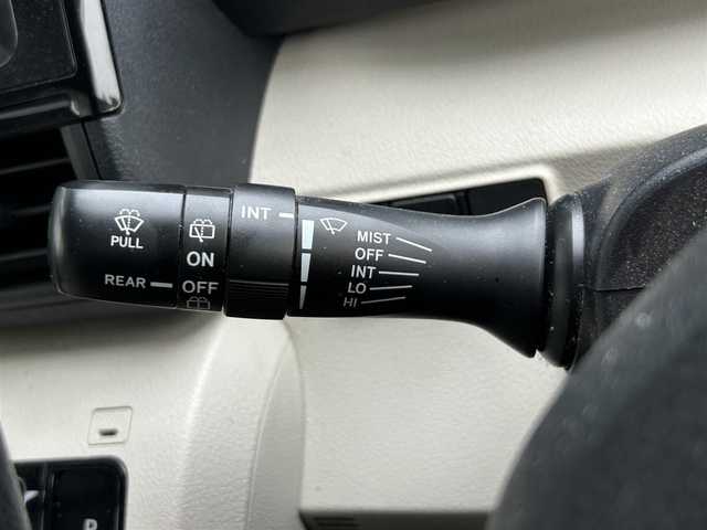 トヨタ シエンタ ハイブリッド X 静岡県 2018(平30)年 5.3万km シルバーM トヨタセーフティセンス/ケンウッドナビ/ワンセグＴＶ/ＣＤ再生/バックカメラ/ＥＴＣ/ＬＤＡ/オートハイビーム/プリクラッシュ/オートエアコン/ドアバイザー/片側電動スライドドア/ハロゲンヘッドライト