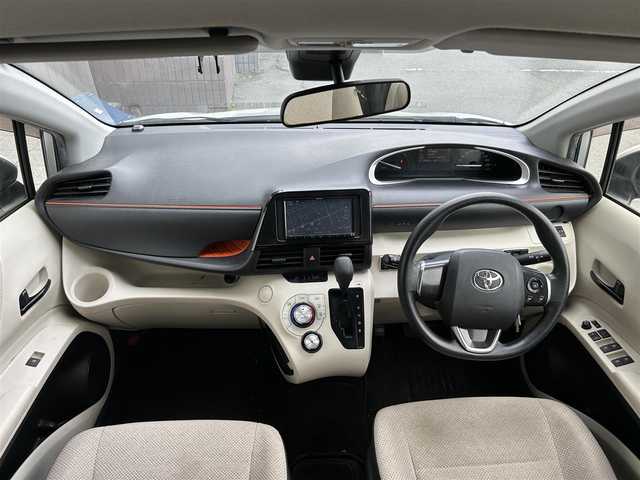 トヨタ シエンタ ハイブリッド X 静岡県 2018(平30)年 5.3万km シルバーM トヨタセーフティセンス/ケンウッドナビ/ワンセグＴＶ/ＣＤ再生/バックカメラ/ＥＴＣ/ＬＤＡ/オートハイビーム/プリクラッシュ/オートエアコン/ドアバイザー/片側電動スライドドア/ハロゲンヘッドライト