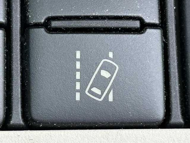 トヨタ シエンタ ハイブリッド X 静岡県 2018(平30)年 5.3万km シルバーM トヨタセーフティセンス/ケンウッドナビ/ワンセグＴＶ/ＣＤ再生/バックカメラ/ＥＴＣ/ＬＤＡ/オートハイビーム/プリクラッシュ/オートエアコン/ドアバイザー/片側電動スライドドア/ハロゲンヘッドライト