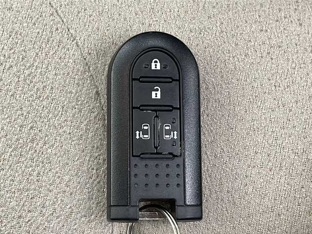 ダイハツ ムーヴ キャンバス G メイクアップ リミテッド　SAⅢ 千葉県 2022(令4)年 2.9万km パールホワイトⅢ 純正ディーラーナビ/BT フルセグ CD DVD USB/全方位カメラ/ETC/両側パワースライドドア/衝突軽減ブレーキ/レーンキープアシスト/コーナーセンサー/LEDオートライト/オートハイビーム/前方ドライブレコーダー/純正フロアマット/アイドリングストップ/スマートキー/プッシュスタート