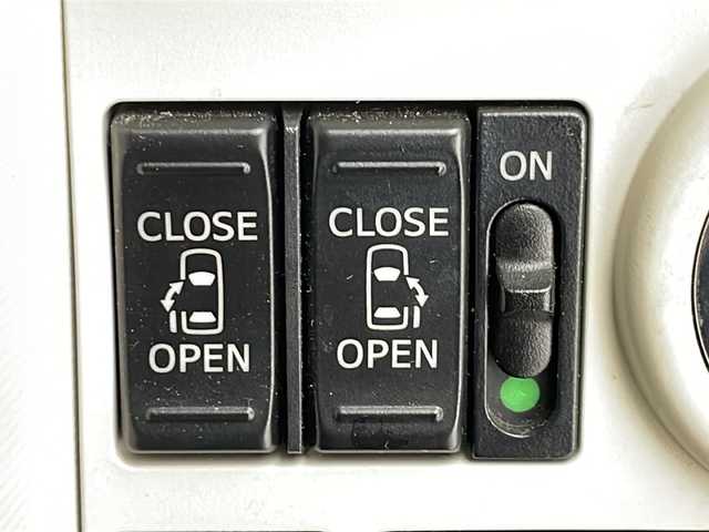 ダイハツ ムーヴ キャンバス G メイクアップ リミテッド　SAⅢ 千葉県 2022(令4)年 2.9万km パールホワイトⅢ 純正ディーラーナビ/BT フルセグ CD DVD USB/全方位カメラ/ETC/両側パワースライドドア/衝突軽減ブレーキ/レーンキープアシスト/コーナーセンサー/LEDオートライト/オートハイビーム/前方ドライブレコーダー/純正フロアマット/アイドリングストップ/スマートキー/プッシュスタート