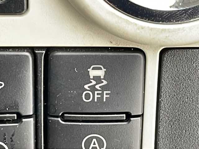 ダイハツ ムーヴ キャンバス G メイクアップ リミテッド　SAⅢ 千葉県 2022(令4)年 2.9万km パールホワイトⅢ 純正ディーラーナビ/BT フルセグ CD DVD USB/全方位カメラ/ETC/両側パワースライドドア/衝突軽減ブレーキ/レーンキープアシスト/コーナーセンサー/LEDオートライト/オートハイビーム/前方ドライブレコーダー/純正フロアマット/アイドリングストップ/スマートキー/プッシュスタート