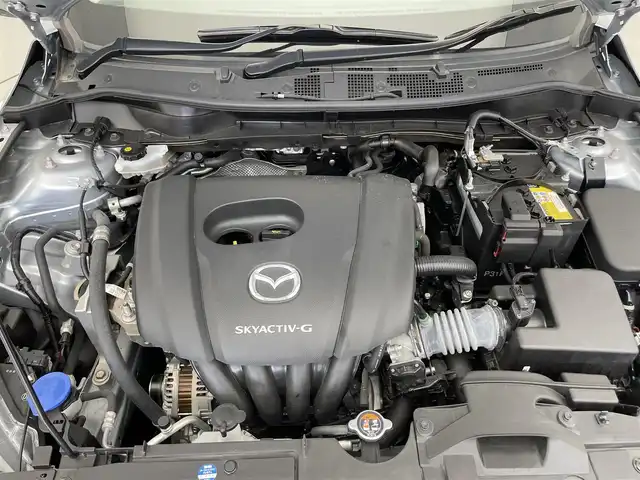 マツダ マツダ２ 15S スマートエディション 滋賀県 2020(令2)年 1.1万km ソニックシルバーM 純正7インチナビ/【Bluetooth/USB】/全方位カメラ/レーンキープアシスト/クリアランスソナー/衝突軽減ブレーキ/ブラインドスポットモニター/LEDヘッドライト/前後ドライブレコーダー/ETC/純正フロアマット/プッシュスタート/スマートキー/ステアリングリモコン