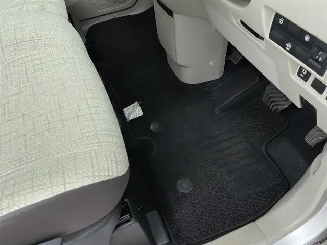 日産 ルークス X 群馬県 2021(令3)年 7.8万km スターリングシルバーM 社外７インチナビ　アラウンドビューモニター　片側パワースライドドア　全方位運転支援システム　オートライト　ＡＨＢ　ベンチシート　ステアリングリモコン　コーナーセンサー　スマートキー　ＥＴＣ　禁煙車