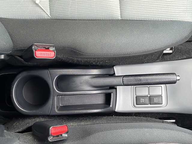 トヨタ アクア S 三重県 2013(平25)年 16.3万km スーパーホワイトⅡ 純正ナビ/バックカメラ/ETC/電動格納ウィンカーミラー/ヘッドライトレベライザー/オートライト/禁煙車