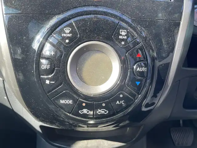 日産 ノート ライダー 長野県 2012(平24)年 11.2万km スーパーブラック ワンセグテレビ/プッシュスタート/ドアバイザー/電動格納ミラー/パワーウィンドウ/ETC/Bluetooth/iPod/AUX/ECO/アイドリングストップ/スマートキー/社外14インチAW