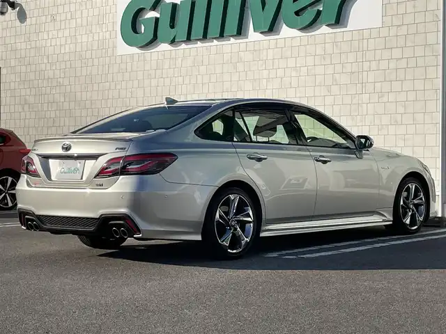 トヨタ クラウン ハイブリッド RS アドバンス 宮崎県 2018(平30)年 6.9万km プレシャスシルバー フルセグ純正ナビ/（BT）（DVD再生機能付き）/アイドリングストップ/プッシュスタート/クルーズコントロール/パワーステアリング/パーキングアシスト/パワーウィンドウ/MTモード付AT/（パドルシフト有り）/パワーシート/（Dシートメモリー付き）/純正アルミホイール/純正LEDヘッドライト/エアバックW/コーナーセンサー/純正フロアマット/ドライブレコーダー/レザーシート/オートライト/盗難防止装置/横滑り防止装置/ABS