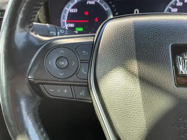 トヨタ クラウン ハイブリッド RS アドバンス 宮崎県 2018(平30)年 6.9万km プレシャスシルバー フルセグ純正ナビ/（BT）（DVD再生機能付き）/アイドリングストップ/プッシュスタート/クルーズコントロール/パワーステアリング/パーキングアシスト/パワーウィンドウ/MTモード付AT/（パドルシフト有り）/パワーシート/（Dシートメモリー付き）/純正アルミホイール/純正LEDヘッドライト/エアバックW/コーナーセンサー/純正フロアマット/ドライブレコーダー/レザーシート/オートライト/盗難防止装置/横滑り防止装置/ABS