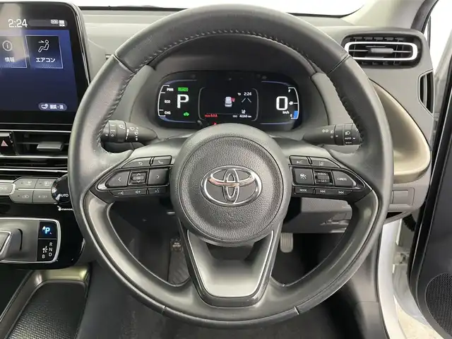 トヨタ アクア Z 富山県 2022(令4)年 4.3万km プラチナホワイトパールマイカ 純正10.5型ディスプレイオーディオ（AM/FM/BT/USB）/全方位カメラ/前後ドライブレコーダー/ETC/ブラインドスポットモニター/衝突被害軽減システム/レーダークルーズコントロール/レーンキープアシスト/コーナーセンサー/横滑り防止装置/アイドリングストップ/純正アルミホイール/オートLEDライト/オートマチックハイビーム/フォグライト/革巻きステアリング/ステアリングスイッチ/スマートキー/スペアキー