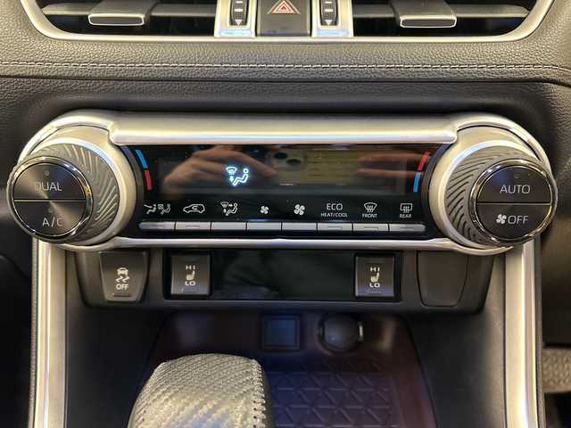 トヨタ ＲＡＶ４ ハイブリットG 道央・札幌 2020(令2)年 6.4万km ホワイトパールクリスタルシャイン 4WD//HDDナビ//フルセグテレビ//バックカメラ//クルーズコントロール//ドアバイザー//プッシュスタート//パワーバックドア//ETC//LEDヘッドライト//TRDエアロ