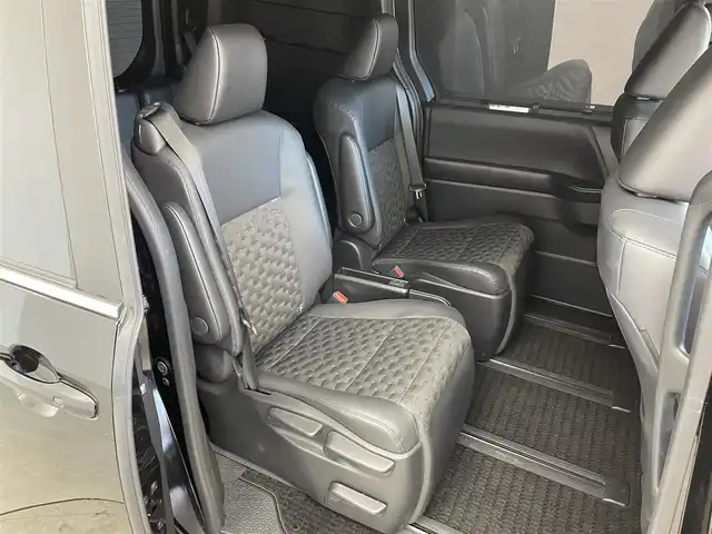 トヨタ ヴォクシー ハイブリッド S－Z 埼玉県 2022(令4)年 7.5万km アティチュードブラックマイカ 純正１０．５インチディスプレイオーディオ　バックカメラ　ＢＳＭ　ビルトインＥＴＣ２．０　ＤＶＤ再生　セーフティセンス　レーダークルーズ　ミラー一体型ドラレコ　シートヒーター　ステアリングヒーター　ＴＶ