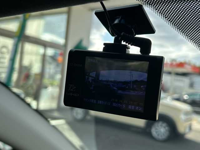 マツダ マツダ２ 15S スマートエディション 兵庫県 2021(令3)年 1.8万km ソウルレッドクリスタルM 登録時走行距離17631km/純正8インチマツダコネクトナビ/AppleCarPlay/AndroidAuto/360度ビューモニター/ブラインドスポット/リアクロストラフィックアラート/車線逸脱警報/前進時アドバンストスマートシティブレーキサポート/後退時スマートシティブレーキサポート/パーキングセンサー（フロント/リア）/ETC/ドライブレコーダー/アドバンスキーレスエントリーシステム/プッシュスタートボタン/シャークフィンアンテナ/6:4分割可倒式シート（リア）/プライバシーガラス/LEDヘッドランプ/オートライト/保証書/取説/スペアキー