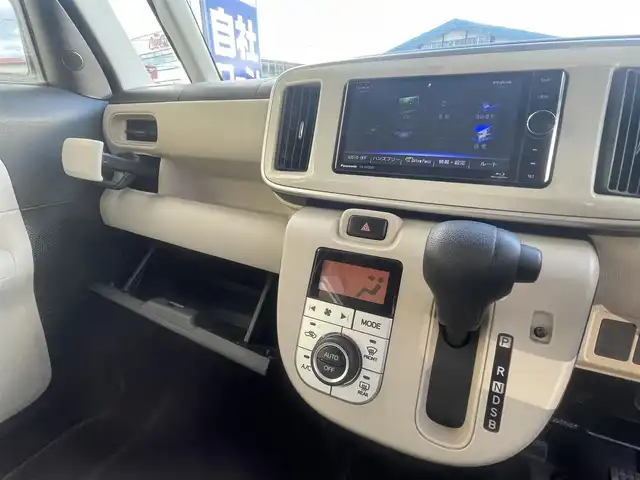 ダイハツ ムーヴ キャンバス X LTD SA Ⅱ 秋田県 2017(平29)年 13.4万km パールホワイトⅢ/ファインミントメタリック 2トーン (株)IDOMが運営する【じしゃロン秋田店】の自社ローン専用車両になります。こちらは現金またはオートローンご利用時の価格です。自社ローンご希望の方は別途その旨お申付け下さい/フルセグテレビ/メモリナビ/バックカメラ/ウィンカーミラー/ドアバイザー/プッシュスタート/両側パワースライドドア/ETC