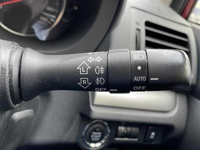 スバル インプレッサ ＸＶ 2．0i－L アイサイト 秋田県 2013(平25)年 6万km ヴェネチアンレッドパール ワンオーナー/ディーラーオプション7インチナビ/フルセグTV　AM　FM　CD　DVD　Bluetooth/レーダークルーズコントロール/レーンキープアシスト/衝突軽減ブレーキ/ETC/オートライト/MTモード付AT/パドルシフト/バックカメラ/運転席パワーシート/17インチ純正AW/純正フロアマット