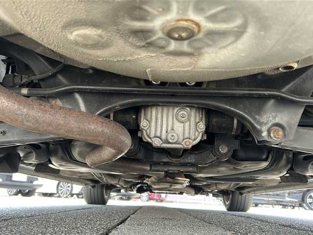 スバル レガシィ ツーリングワゴン 2．5iアイサイト 富山県 2011(平23)年 9.9万km サテンホワイトパール 4WD/レザーシート/スマートキー/社外メモリーナビ(AVIC-HRZ990)/DVD/MSV/フルセグTV/BT/ETC/アイサイト/レーンキープ/バックカメラ/パドルシフト/電格ウィンカーミラー/パワーシート(D/N)/シートヒーター(D/N)/HIDヘッドライト/フォグランプ/ステアリングスイッチ/電動Pブレーキ/革巻きステアリング/保証書・取説/社外AWスタッドレス車載