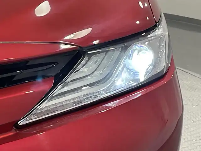トヨタ カムリ G 愛知県 2017(平29)年 3.3万km エモーショナルレッド 純正８インチＴコネクトナビ　/（Bluetooth/フルセグTV/SD/FM/AM/USB/CD・DVD再生）/ブラインドスポットモニター　/トヨタセーフティセンス　/　　-プリクラッシュセーフティ/　　-レーダークルーズコントロール　/　　-レーンディパーチャーアラート/　　-オートマチックハイビーム/ビルトインＥＴＣ　/ドライブレコーダー　/バックカメラ　/D席パワーシート　/クリアランスソナー/ＬＥＤヘッドライト/LEDフォグランプ