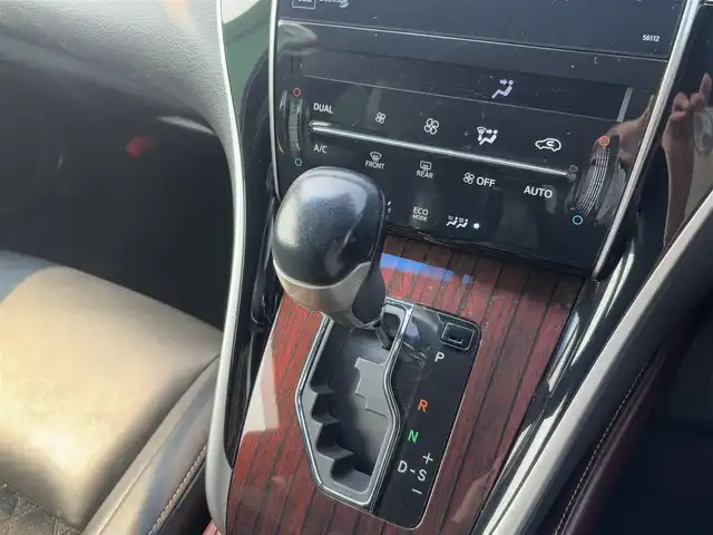 トヨタ ハリアー ハイブリッド プレミアム アドバンスドP 徳島県 2015(平27)年 8.4万km ブラック JBLプレミアムサウンドナビ/　AM/FM/BT/フルセグ/DISC/SD/USB/AUX/ETC/ハーフレザーシート/モデリスタエアロ/前後コーナーセンサー/バックカメラ/全方位カメラ/運転席パワーシート/LEDヘッドライト/クルーズコントロール/スマートキー/スペアキー/プッシュスタート/純正フロアマット/オートライト/ワイヤレス準電気/フォグライト/EV MODE/ECO MODE/取扱説明書/新車時保証書