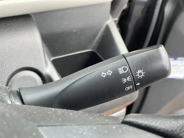 スズキ ワゴンＲ HYBRID FX 福岡県 2017(平29)年 8.3万km ブルーイッシュブラックパール3 (株)IDOMが運営する【じしゃロン八幡西店】の自社ローン専用車両になります。こちらは現金またはオートローンご利用時の価格です。自社ローンご希望の方は別途その旨お申付け下さい/純正SDナビ【CN-RZ73】/(Bluetooth/DVD/CD/SD/ipod/フルセグTV)/アイドリングストップ/横滑り防止機能/ETC/ベンチシート/D席シートヒーター/ヘッドライトレベライザー/スペアキー一本