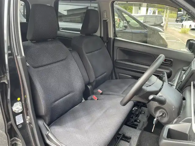 スズキ ワゴンＲ HYBRID FX 福岡県 2017(平29)年 8.3万km ブルーイッシュブラックパール3 (株)IDOMが運営する【じしゃロン八幡西店】の自社ローン専用車両になります。こちらは現金またはオートローンご利用時の価格です。自社ローンご希望の方は別途その旨お申付け下さい/純正SDナビ【CN-RZ73】/(Bluetooth/DVD/CD/SD/ipod/フルセグTV)/アイドリングストップ/横滑り防止機能/ETC/ベンチシート/D席シートヒーター/ヘッドライトレベライザー/スペアキー一本