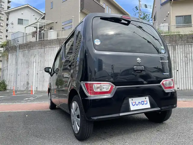 スズキ ワゴンＲ HYBRID FX 福岡県 2017(平29)年 8.3万km ブルーイッシュブラックパール3 (株)IDOMが運営する【じしゃロン八幡西店】の自社ローン対象車両になります。こちらは現金ご利用時の価格です。自社ローンご希望の方は別途その旨お申付け下さい。/純正SDナビ【CN-RZ73】/(Bluetooth/DVD/CD/SD/ipod/フルセグTV)/アイドリングストップ/横滑り防止機能/ETC/ベンチシート/D席シートヒーター/ヘッドライトレベライザー/スペアキー一本