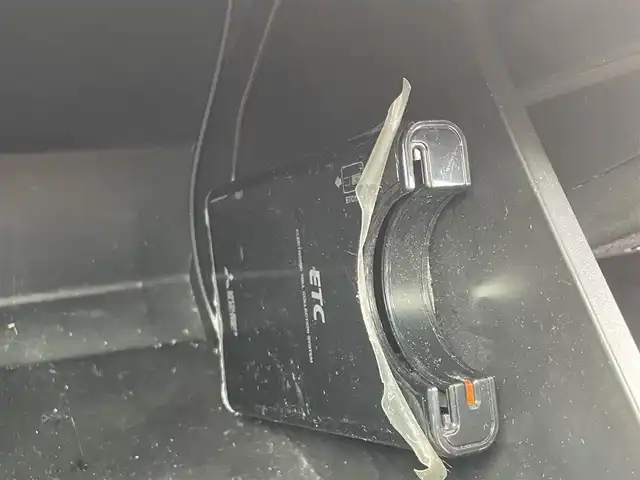 スズキ ワゴンＲ HYBRID FX 福岡県 2017(平29)年 8.3万km ブルーイッシュブラックパール3 (株)IDOMが運営する【じしゃロン八幡西店】の自社ローン対象車両になります。こちらは現金ご利用時の価格です。自社ローンご希望の方は別途その旨お申付け下さい。/純正SDナビ【CN-RZ73】/(Bluetooth/DVD/CD/SD/ipod/フルセグTV)/アイドリングストップ/横滑り防止機能/ETC/ベンチシート/D席シートヒーター/ヘッドライトレベライザー/スペアキー一本