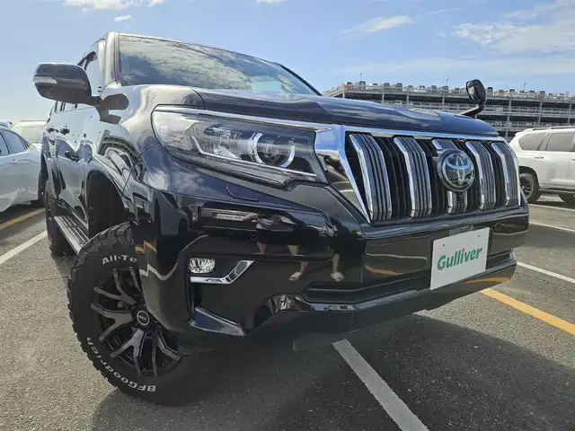 トヨタ ランドクルーザー プラド TX Lパッケージ 香川県 2021(令3)年 7万km ブラック 〇ワンオーナー/〇サンルーフ/〇ALPINE9インチナビ/〇フルセグTV/〇バックモニター/〇ビルトインETC/〇後席用モニター/〇レーダークルーズコントロール/〇コーナーセンサー/〇セーフティセンス/〇パーキングサポートブレーキ/〇クリアランスソナー/〇LEDヘッドライト/〇革巻きステアリングホイール/〇黒革シート/〇パワーシート/〇エアシート/シートヒーター/〇RAYS17インチアルミホイール/〇スマートエントリー/スタートシステム/〇禁煙車