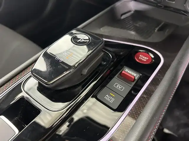 日産 オーラ ニスモ 佐賀県 2022(令4)年 1.3万km スーパーブラック 純正9インチナビ/フルセグTV/Bluetooth/Applecarplay/Androidauto/デジタルインナールームミラー/プロパイロット/全方位カメラ/レーダークルーズコントロール/レーンアシスト/ロードサインアシスト/オートライト/オートマチックハイビーム/クリアランスソナー/LEDヘッドライト/LEDフォグライト/ビルトインETC2.0/純正前方ドライブレコーダー/ステアリングヒーター/純正17インチアルミホイール/置くだけ充電/運転席・助手席シートヒーター/スペアキー