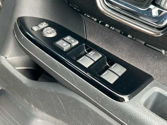 ホンダ Ｎ ＢＯＸ カスタム G L ホンダセンシング 千葉県 2018(平30)年 9万km プレミアムグラマラスブロンズP 社外ナビ/フルセグTV/ＣＤ/ＤＶＤ/Bluetooth/バックカメラ/アダクティブクルーズコントロール/片側パワースライドドア/ＥＴＣ　/前方ドライブレコーダー　/前後コーナーセンサー/衝突軽減ブレーキ/誤発進抑制機能/路外逸脱抑制機能/標識認識機能/盗難防止装置/ステアリングスイッチ/オートライト/プッシュスタート/スマートキー/スペアキー1本/ウィンカーミラー/純正ドアバイザー　　/純正アルミホイール/保証書　/取扱説明書　