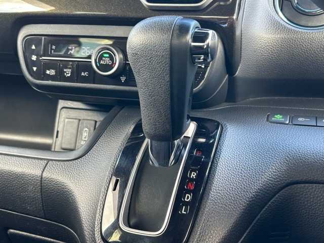 ホンダ Ｎ ＢＯＸ カスタム G L ホンダセンシング 千葉県 2018(平30)年 9万km プレミアムグラマラスブロンズP 社外ナビ/フルセグTV/ＣＤ/ＤＶＤ/Bluetooth/バックカメラ/アダクティブクルーズコントロール/片側パワースライドドア/ＥＴＣ　/前方ドライブレコーダー　/前後コーナーセンサー/衝突軽減ブレーキ/誤発進抑制機能/路外逸脱抑制機能/標識認識機能/盗難防止装置/ステアリングスイッチ/オートライト/プッシュスタート/スマートキー/スペアキー1本/ウィンカーミラー/純正ドアバイザー　　/純正アルミホイール/保証書　/取扱説明書　