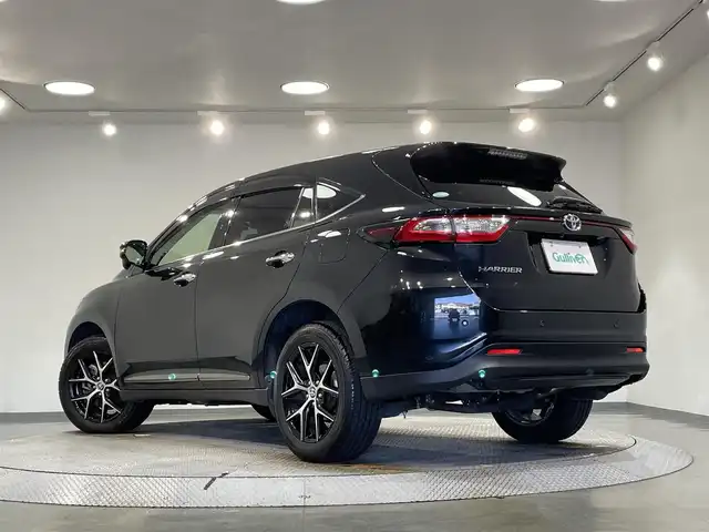 トヨタ ハリアー プレミアム スタイルノアール 愛知県 2020(令2)年 3.9万km ブラックマイカ 純正９インチナビ/サンルーフ/プリクラッシュセーフティ/レーダークルーズコントロール/レーンディパーチャーアラート/クリアランスソナー/パワーバックドア/電動パーキングブレーキ/ブレーキホールド/パワーシート/ハーフレザーシート/バックカメラ/前後ドライブレコーダー/ビルトインＥＴＣ/アクセサリーソケット/ISOFIX/LEDヘッドライト/純正フロアマット/純正18インチアルミホイール