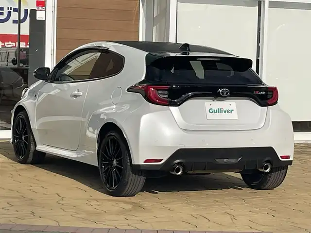 トヨタ ＧＲヤリス RS 宮崎県 2020(令2)年 1.6万km プラチナホワイトパールマイカ トヨタセーフティセンス/T-Connect/ナビ機能あり/フルセグテレビ/バックカメラ/ウィンカーミラー/クルーズコントロール/プッシュスタート/ETC/シートヒーター/ドライブレコーダー/オートハイビーム