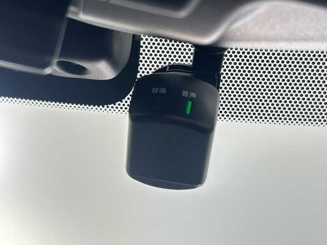 日産 リーフ X Vセレクション 福島県 2022(令4)年 1.9万km スーパーブラック /禁煙車//アラウンドビューモニター//プロパイロット//デジタルインナーミラー//ステアリングヒーター//シートヒーター//ＢＳＭ//クリアランスソナー//ニッサンコネクティッドナビ/ＨＤＭＩ・BT・USB・フルセグTV・スマホ連動//オートハイビーム//ドライブレコーダー//電動パーキングブレーキ//２．０ETC//純正LEDライト//純正17インチアルミ//フォグライト