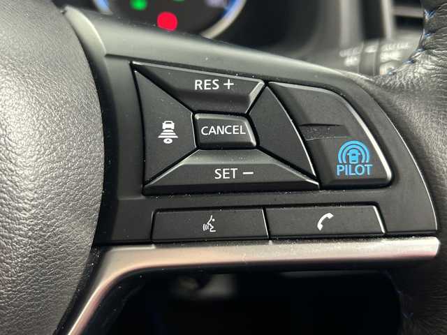 日産 リーフ X Vセレクション 福島県 2022(令4)年 1.9万km スーパーブラック /禁煙車//アラウンドビューモニター//プロパイロット//デジタルインナーミラー//ステアリングヒーター//シートヒーター//ＢＳＭ//クリアランスソナー//ニッサンコネクティッドナビ/ＨＤＭＩ・BT・USB・フルセグTV・スマホ連動//オートハイビーム//ドライブレコーダー//電動パーキングブレーキ//２．０ETC//純正LEDライト//純正17インチアルミ//フォグライト