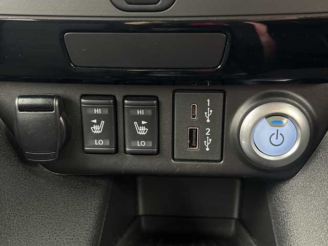 日産 リーフ X Vセレクション 福島県 2022(令4)年 1.9万km スーパーブラック /禁煙車//アラウンドビューモニター//プロパイロット//デジタルインナーミラー//ステアリングヒーター//シートヒーター//ＢＳＭ//クリアランスソナー//ニッサンコネクティッドナビ/ＨＤＭＩ・BT・USB・フルセグTV・スマホ連動//オートハイビーム//ドライブレコーダー//電動パーキングブレーキ//２．０ETC//純正LEDライト//純正17インチアルミ//フォグライト